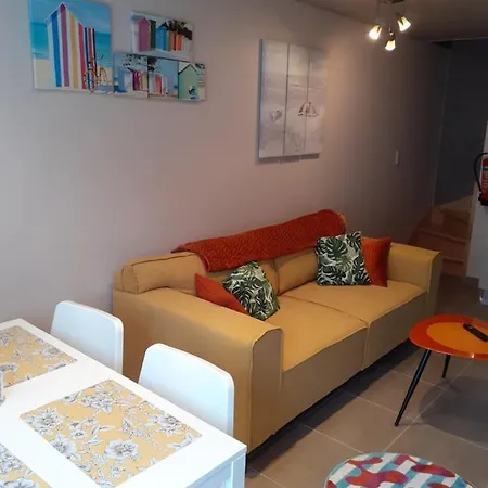 De Tureluur Vakantiehuisjes Holiday home *